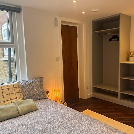 Spacious Battersea Rooms And Apartments Λονδίνο Εξωτερικό φωτογραφία