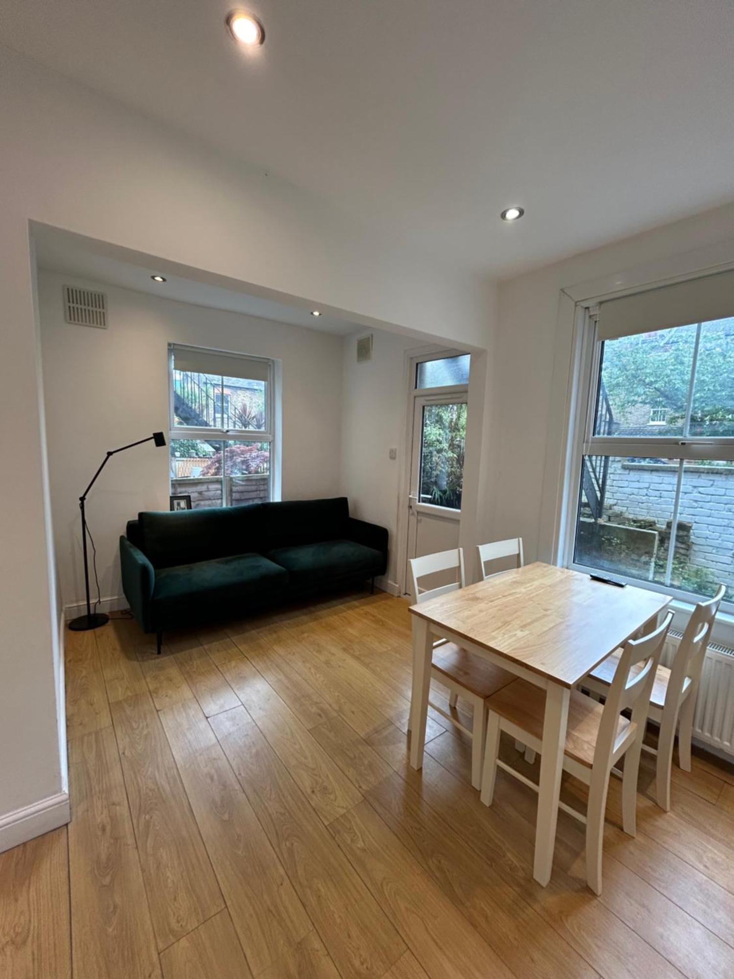 Spacious Battersea Rooms And Apartments Λονδίνο Δωμάτιο φωτογραφία