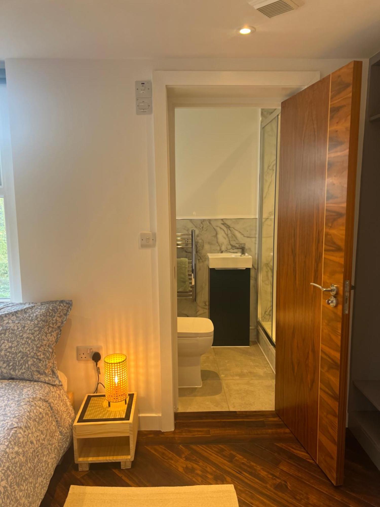 Spacious Battersea Rooms And Apartments Λονδίνο Εξωτερικό φωτογραφία