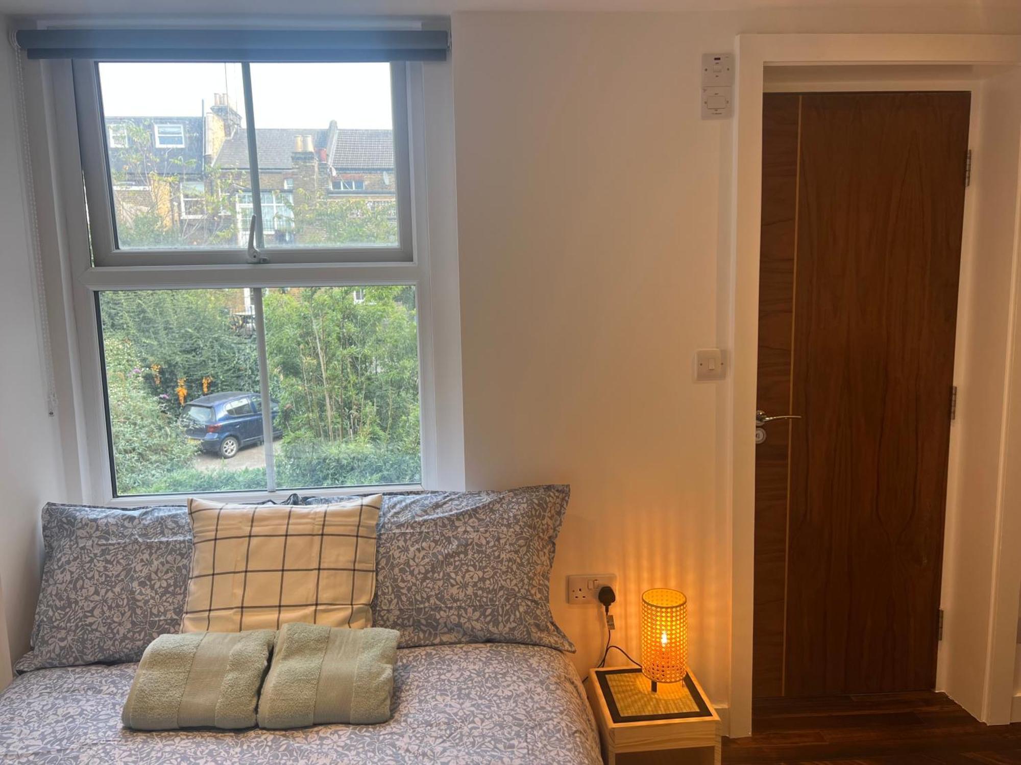 Spacious Battersea Rooms And Apartments Λονδίνο Εξωτερικό φωτογραφία